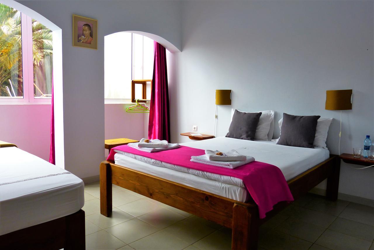 ポンタ・ド・ソル Kasa Tambla Bed & Breakfast エクステリア 写真